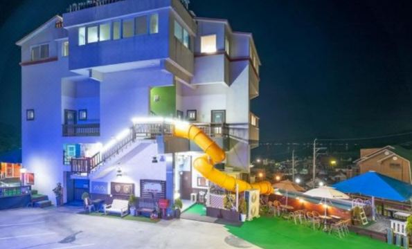 노을바다 펜션의 바다 전망 객실