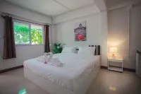 Pantip Boutique Hotel - balcony