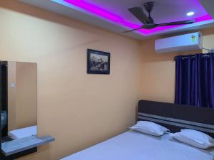 New Ananda Niketan Lodge