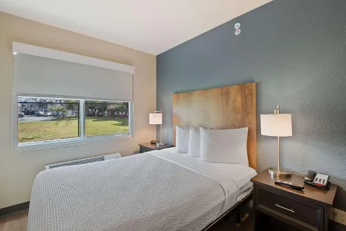 Extended Stay America Premier Suites - Fort Lauderdale - Cypress Creek - Park North Hotels in Coconut Creek