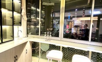 Waitan Xiangyu Apartment (Lushun Road)