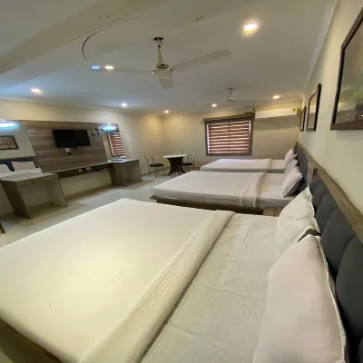 Hotel Plaza Avenue Hotels in Dakshina Kannada