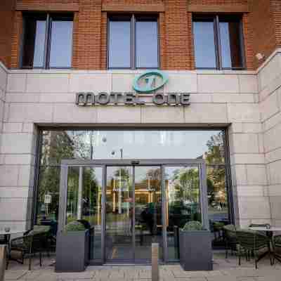 Motel One Wiesbaden Hotel Exterior