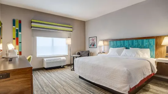 Hampton Inn and Suites by Hilton Cincinnati Midtown Rookwood