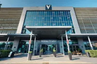 VILLAGE URBAN RESORT London Elstree 더 허츠미어 주변 호텔