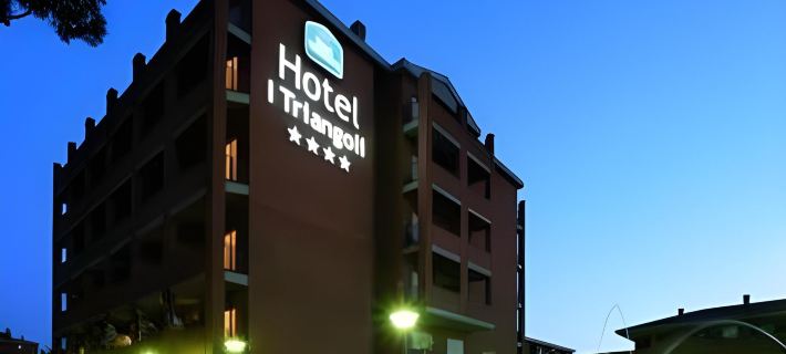 โรงแรมเบสเวสเทิร์นเทรียนโกลิ โรงแรมในโรม