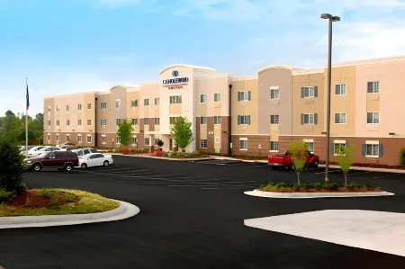 Candlewood Suites Lenexa - Overland Park Area