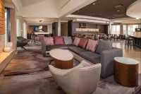 Holiday Inn Express & Suites Lexington Park-California