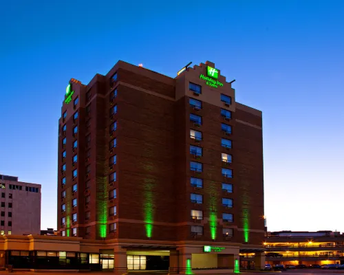 Holiday Inn & Suites WINNIPEG-DOWNTOWN by IHG Hotels near Shaw Park