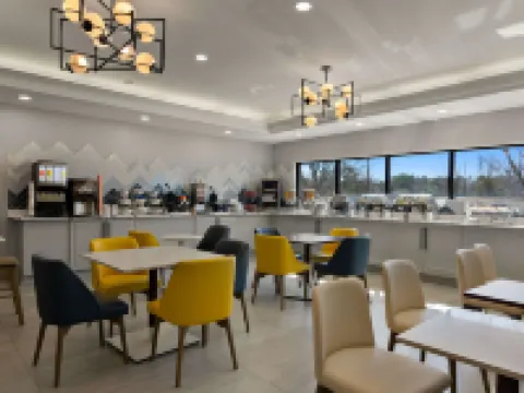 Comfort Inn & Suites Ashland - Richmond North Hotels in Ashland
