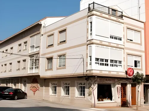 Hostal Restaurante la Cepa Hotels in Ortigueira