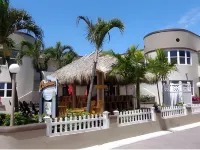 Caribbean Resort Suites Hotels near Hollywood Beach Trikke