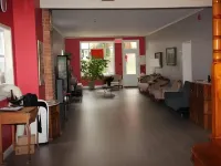 Auberge Jeunesse à Loulou Hotels in Levis