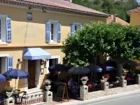 Logis Grand Hôtel Bain Hôtels à : Castellane