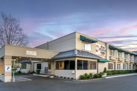 Best Western Plus Edmonds Harbor Inn Отели в г. Эдмондс