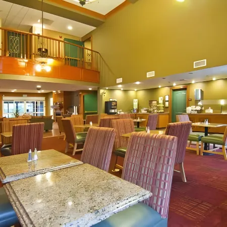 Spark by Hilton Redlands