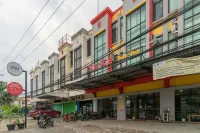 Take Guesthouse 2 Hotels in Tambak Sari