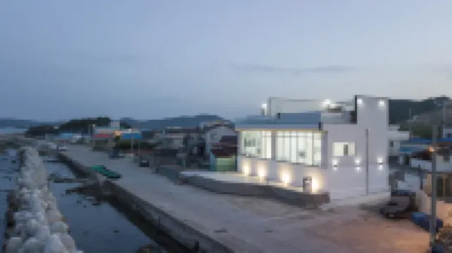 Pohang Cherry Blossom Pool Villa Pension