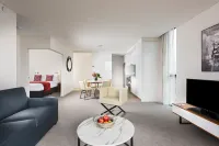 Ramada by Wyndham VetroBlu Scarborough Beach Hotels in Joondalup