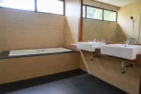 Mudita Villa Semeru Megamendung 호텔