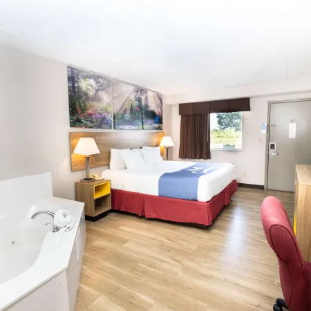 Days Inn by Wyndham Dayton Huber Heights Northeast