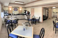 Super 8 Paw Paw Hotels in Paw Paw