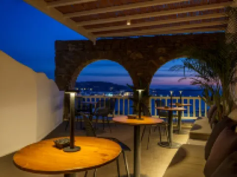 Yalos Hotel Sunset View Mykonos Town Private Rooms Hotels in Mykonos