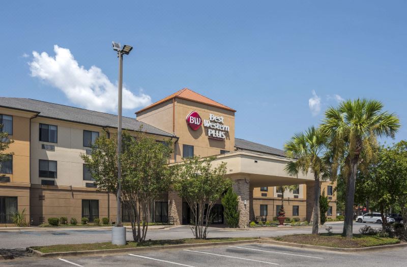 Best Western Plus Daphne Inn Suites