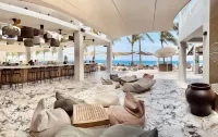 Papagayo Beach Hotel