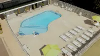 Super 8 by Wyndham Stevensville/St. Joseph - Swimmingpools