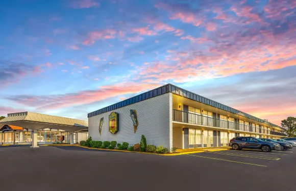 阿拉巴馬河濱温德姆速 8 酒店