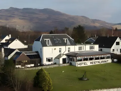 Lochnell Arms Hotel
