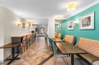 Best Western Plus Hotel Montreal Hotels in Montreal