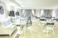 Core Hotel Polychrono