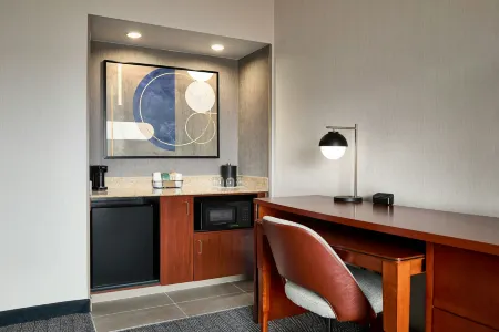 Courtyard St. Louis Creve Coeur