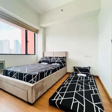 Ace Suites by the WaterSpa - Budget Accommodation