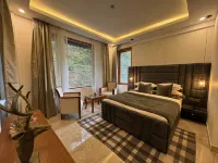 Ausnya Tirthan Hotels in Pekhri