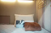 Dalhanopigum Capsule Hotel