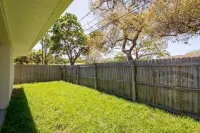 Beautiful new home minutes away from beach