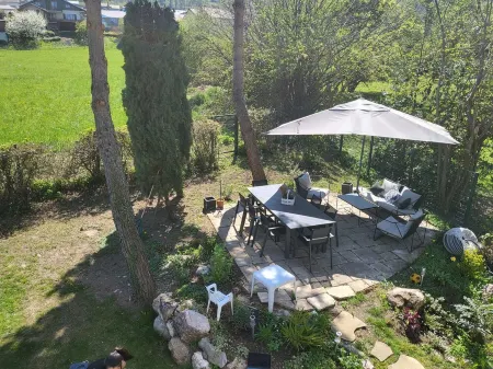 Recent 5-bedroom villa