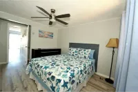 Madiera2 Waterfront & 2-3 minutes' Walk to the Beach