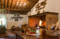 Lodging with terrace, A/C, pool with jacuzzi corner, children friendly, sleep 4 Hotels in Peccioli