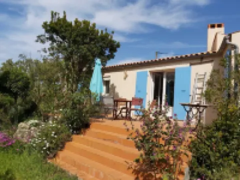 St. Gallen Denis, au calme, 3 bedrooms, with large garden, 50 mètres from the océan. Hotels in Saint-Denis-d'Oleron