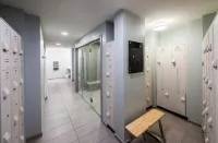 Luxury apartment in Downtown Cleveland with, FITNESS ROOM, POOL, ROOFTOP & SAUNA