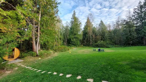 Relax and Unwind at Peaceful Pines Log Cabin and Outdoor Sauna