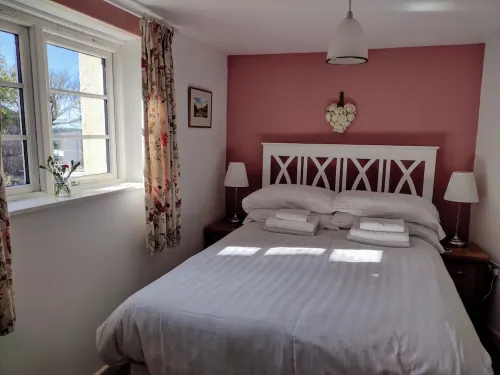 Coastal/ country cottage in Pembrokeshire National Park. Award winning beaches. Hotel a Stackpole