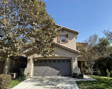 Golf course house with 2 master bedrooms 方塔納酒店