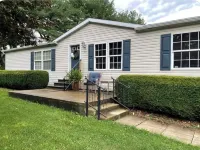 2.5 miles from Beaver Stadium our Charming 3-bedroom house with AC, WiFi