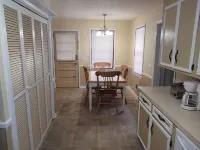 Quaint 3 Bdrm home w/in minutes of USC, Downtown Columbia, Ft Jackson and more