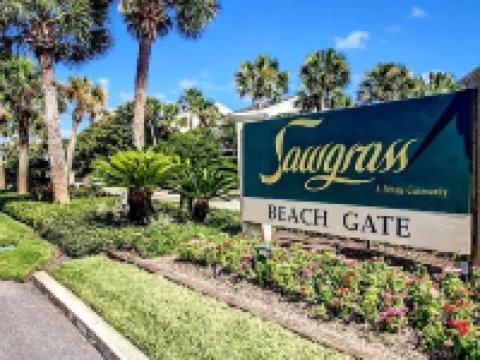 607 Surf Villas Oceanfront Condo at Sawgrass Beach Club Near Tpc and Mayo Clinic Hoteles en Sawgrass